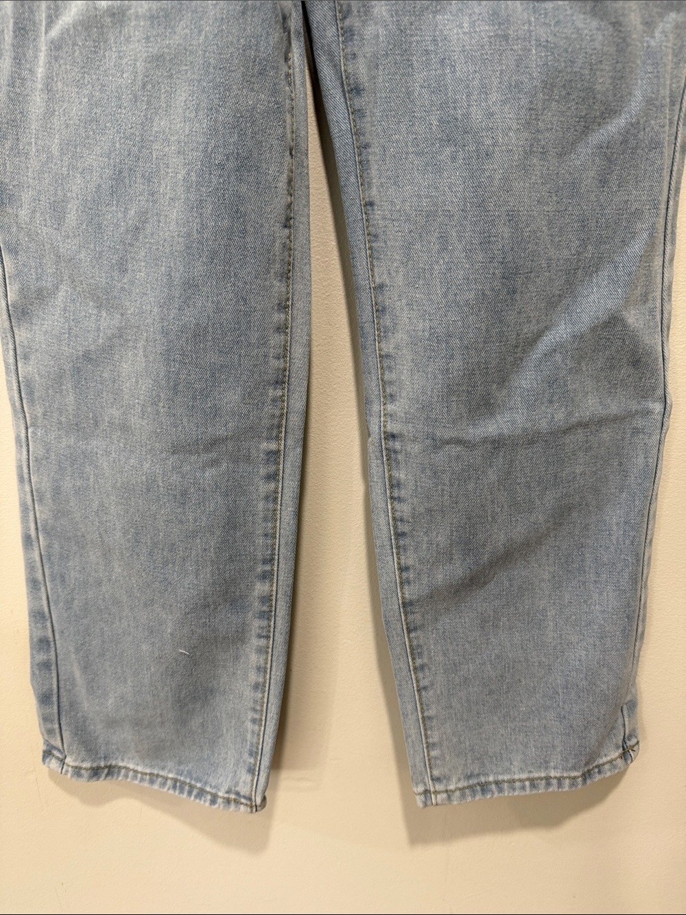 SHEIN Light Blue Women's Jeans - Picture 3 of 8